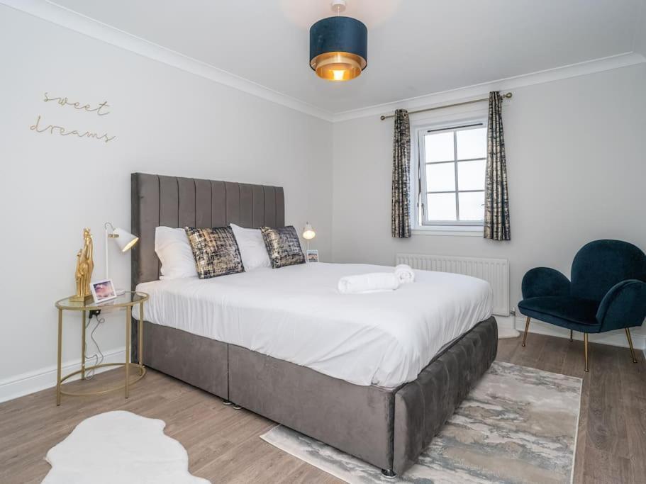 Luxury 2Bed 2Bath Flat In City Centre- Free Parking! Apartment Edinburgh Bagian luar foto